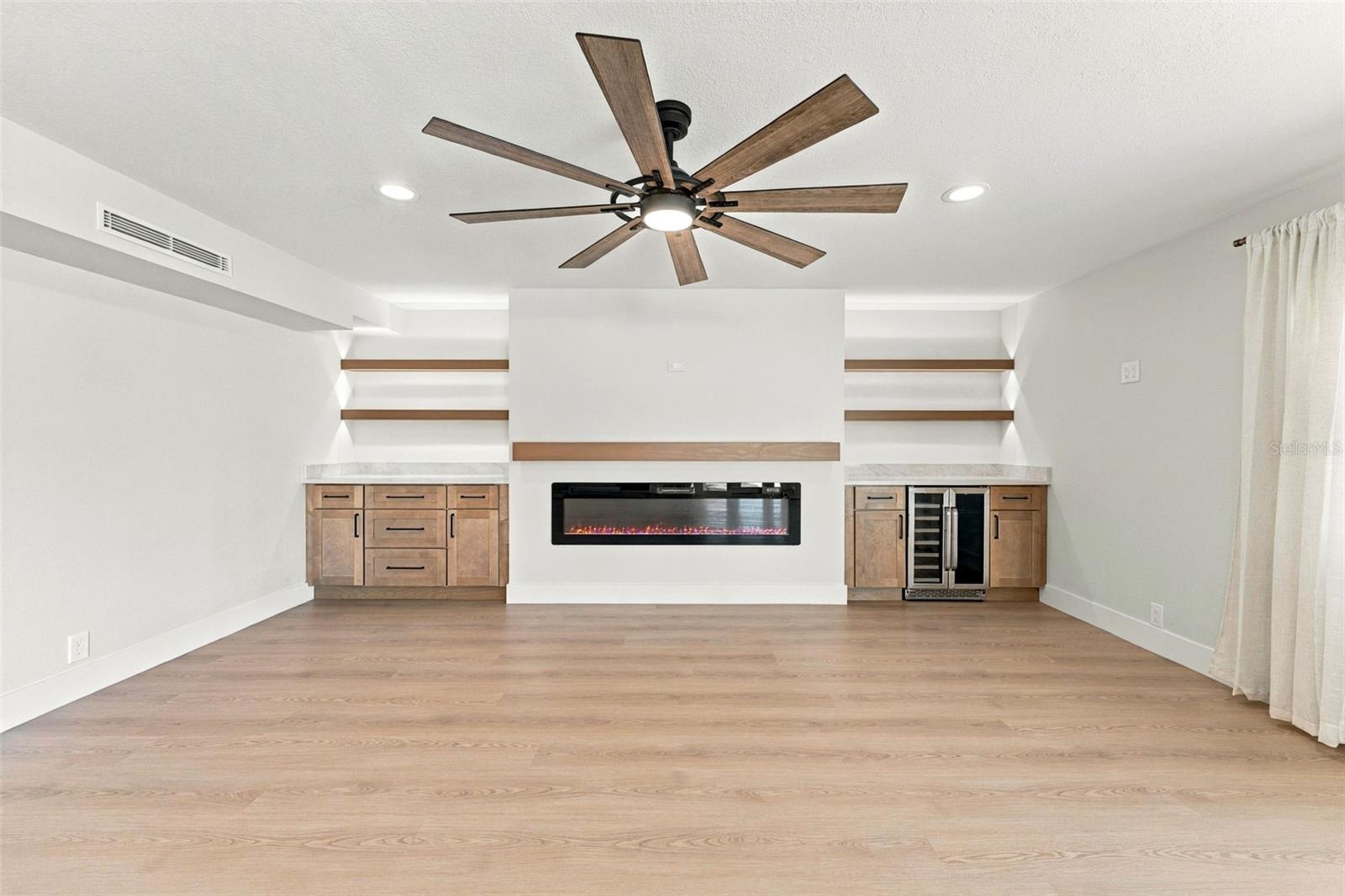 3912 FONTAINEBLEAU DRIVE, Tampa, FL 33634