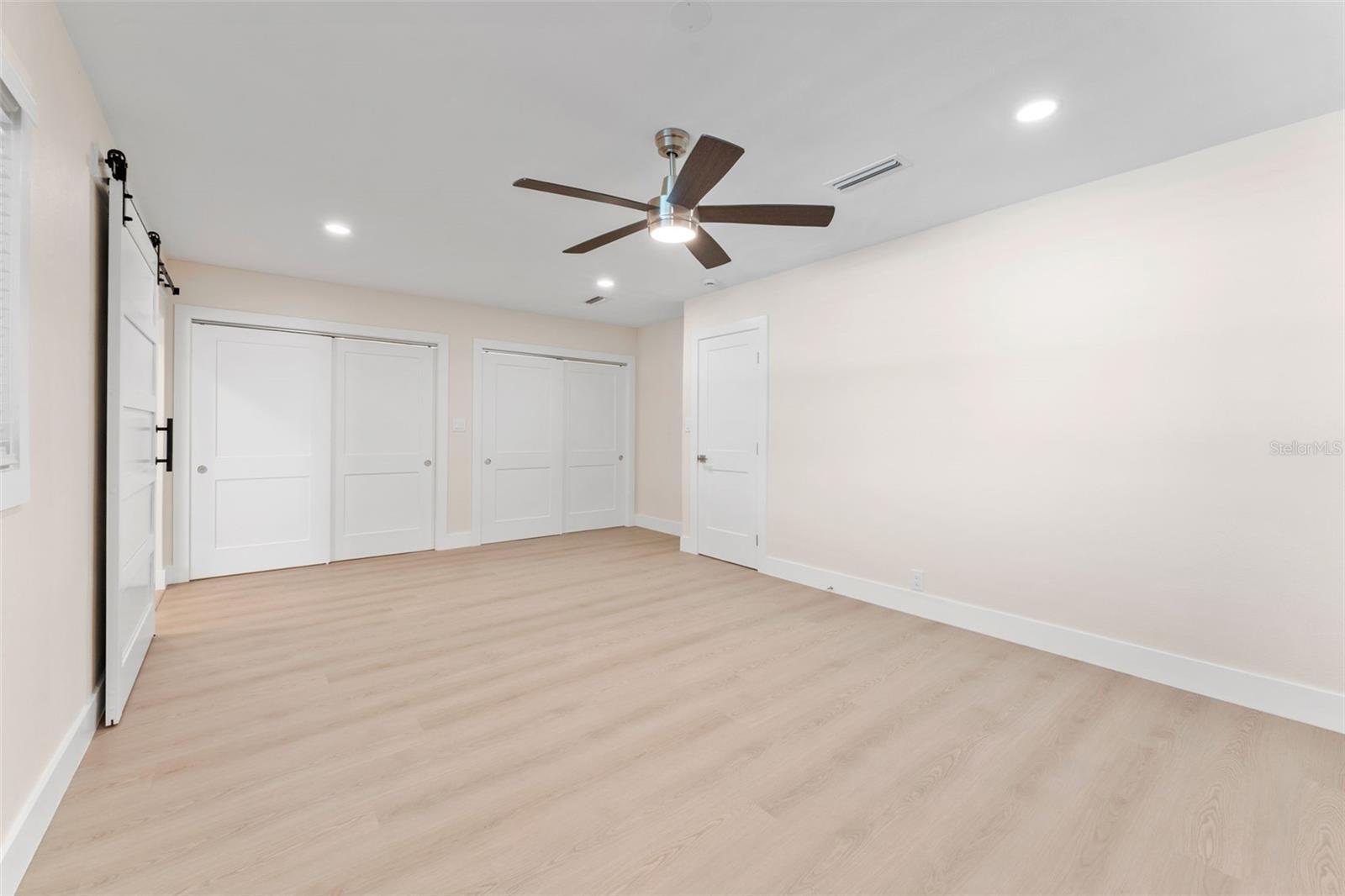 3912 FONTAINEBLEAU DRIVE, Tampa, FL 33634