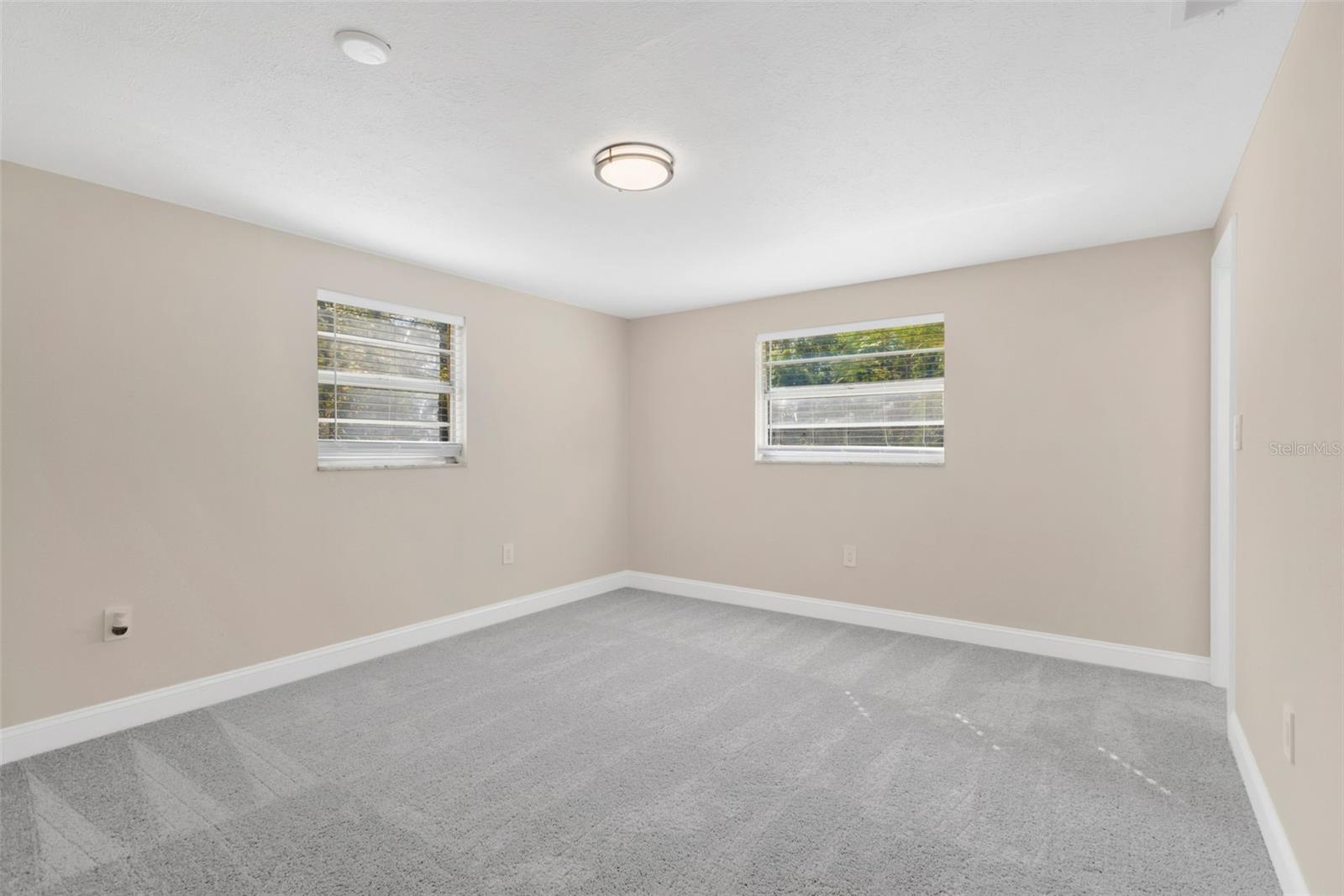6809 VALRIE LANE, Riverview, FL 33569