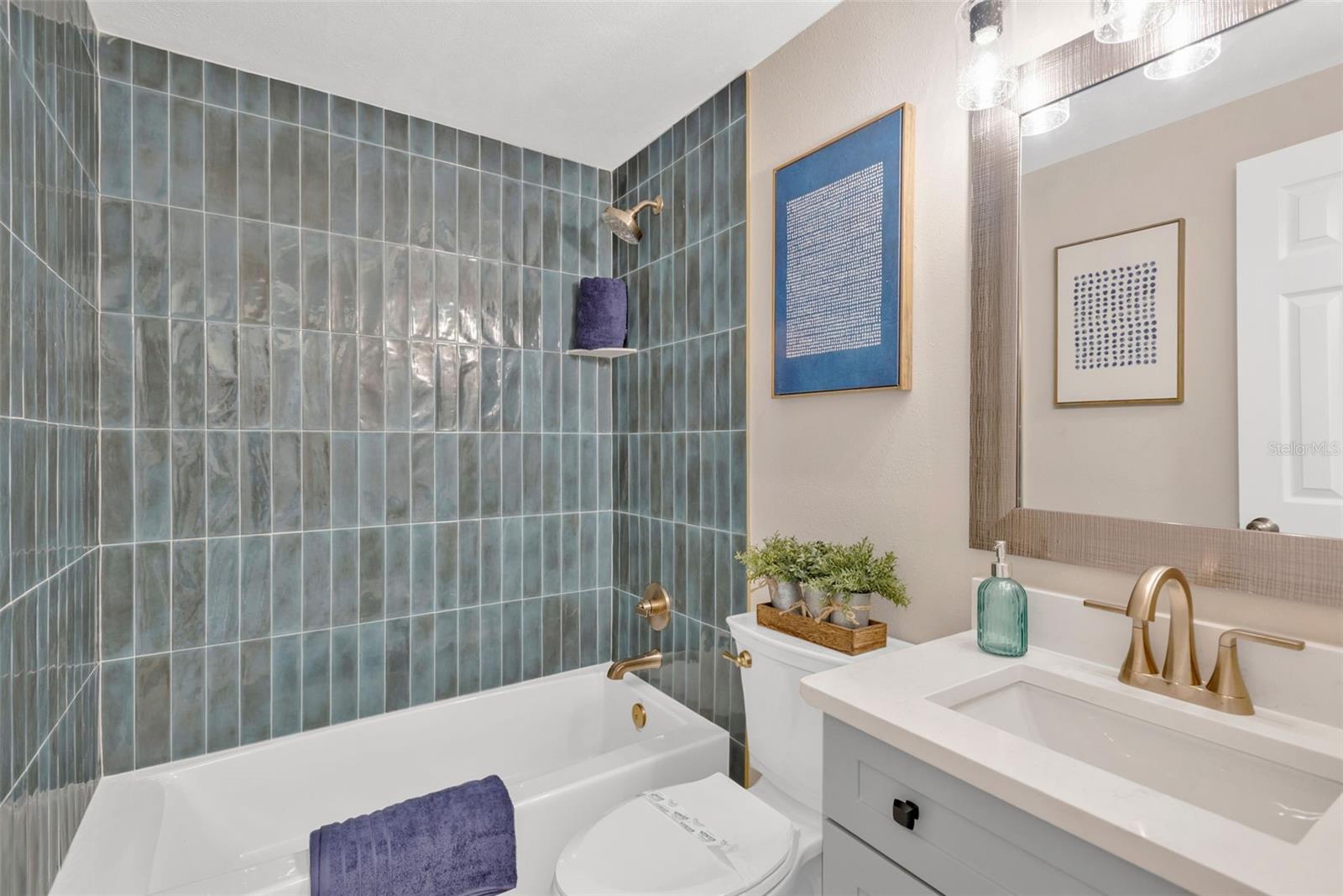 6809 VALRIE LANE, Riverview, FL 33569