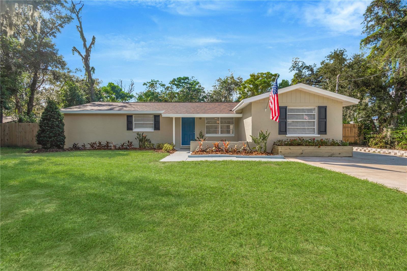 6809 VALRIE LANE, Riverview, FL 33569 6809 VALRIE LANE, Riverview, FL 33569