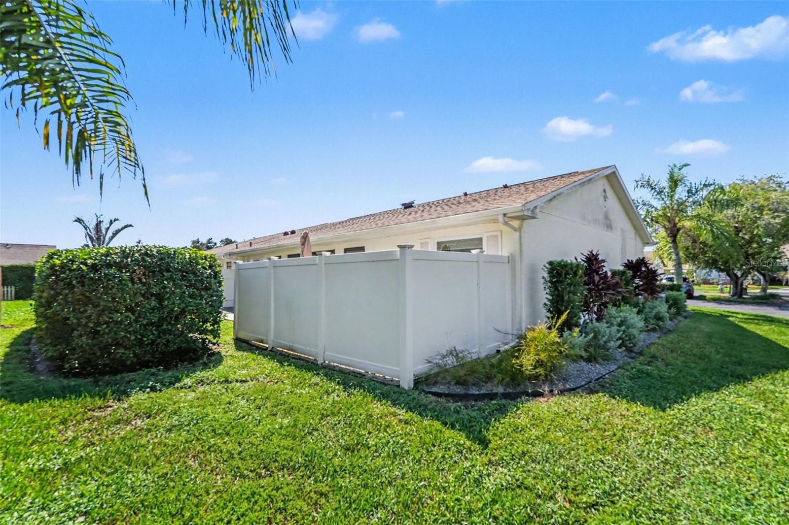 1811 BRETH COURT, Sun City Center, FL 33573