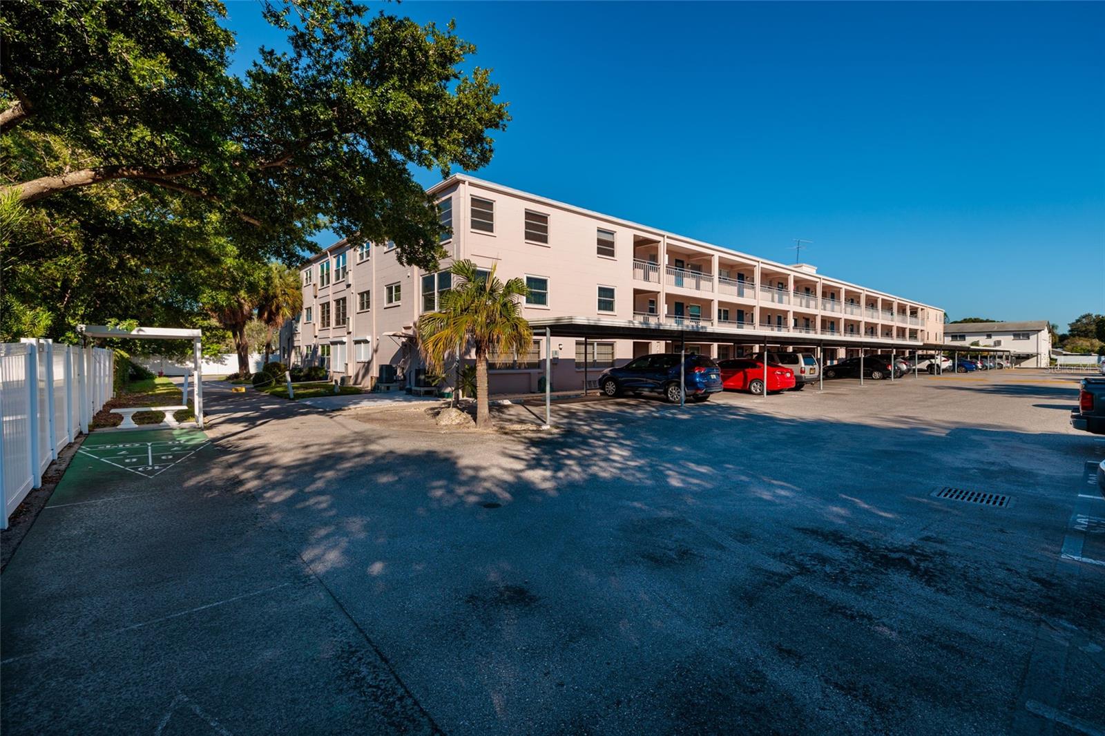 3125 36TH STREET N, #201, St Petersburg, FL 33713