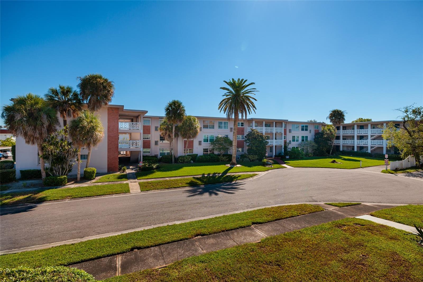 3125 36TH STREET N, #201, St Petersburg, FL 33713