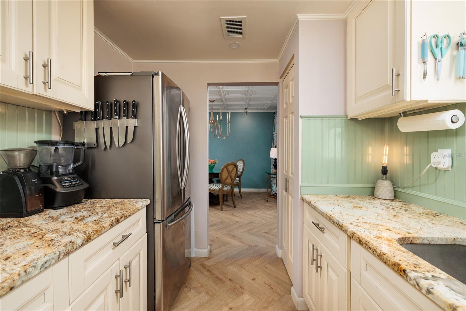 3125 36TH STREET N, #201, St Petersburg, FL 33713