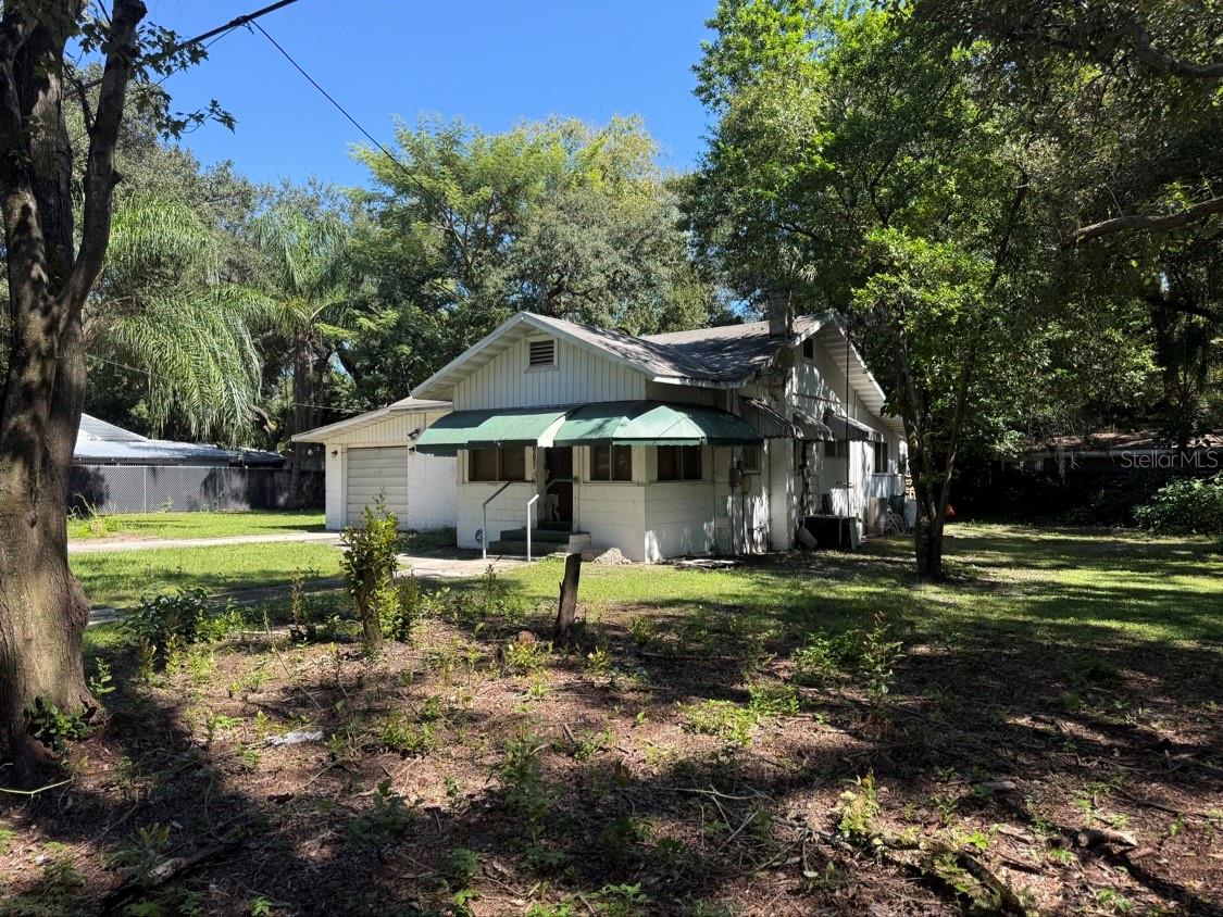 10109 N JASMINE AVENUE, Tampa, FL 33612