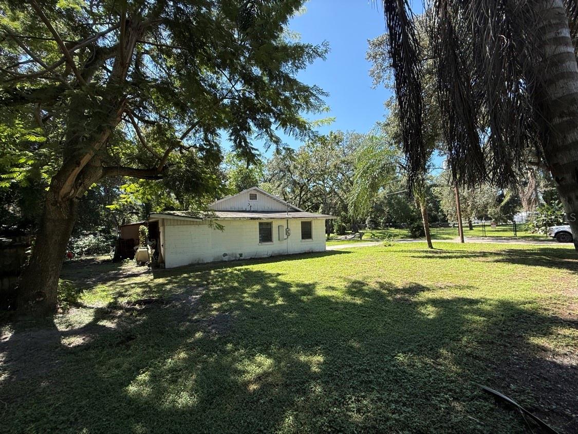 10109 N JASMINE AVENUE, Tampa, FL 33612