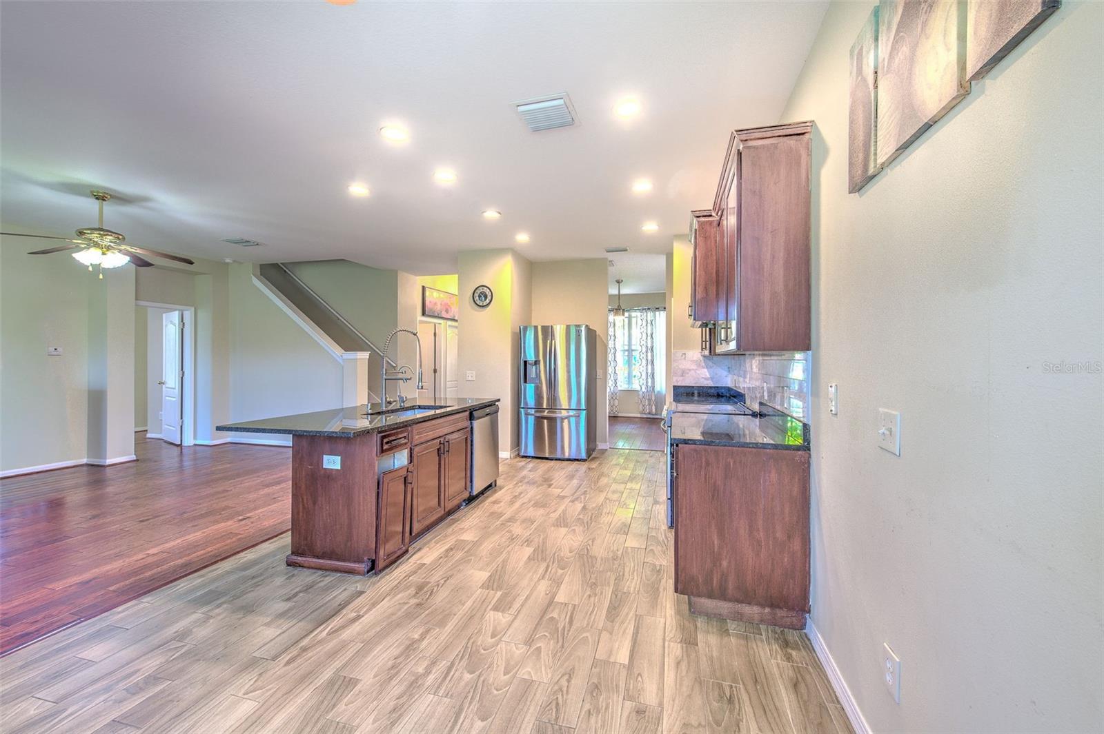 8804 SANDY PLAINS DRIVE, Riverview, FL 33578