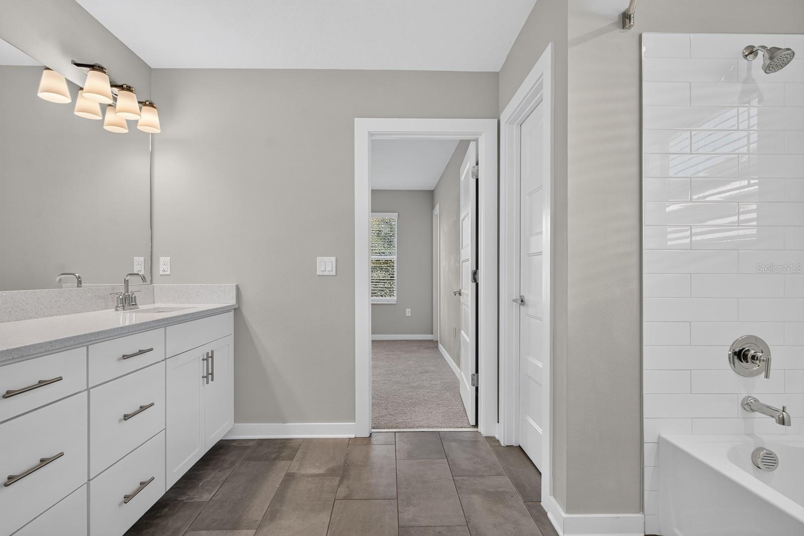 2704 W GRAY STREET, #A, Tampa, FL 33609