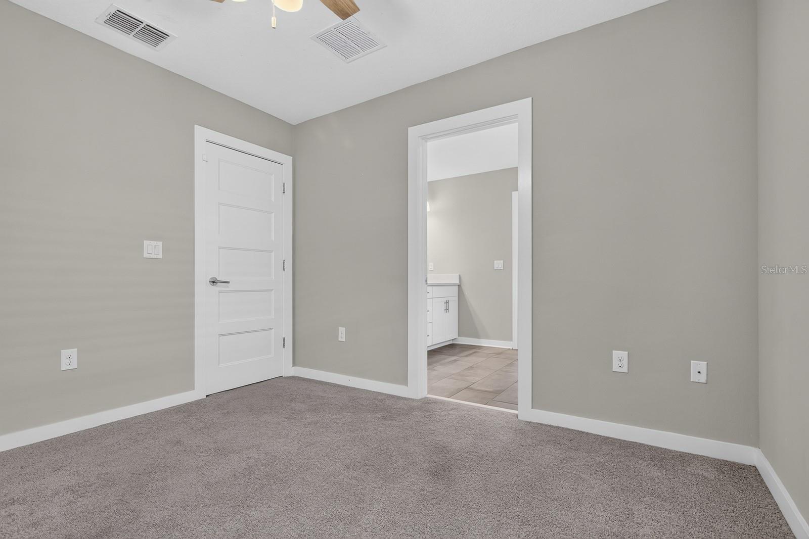 2704 W GRAY STREET, #A, Tampa, FL 33609