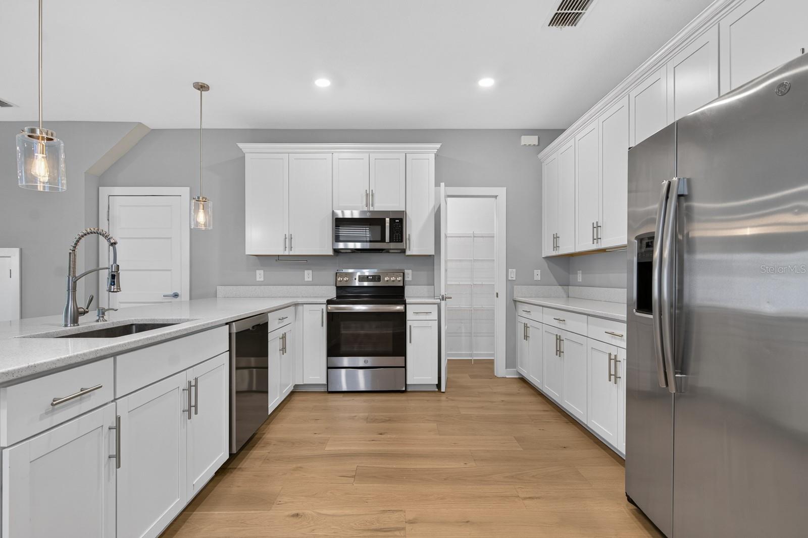 2704 W GRAY STREET, #A, Tampa, FL 33609
