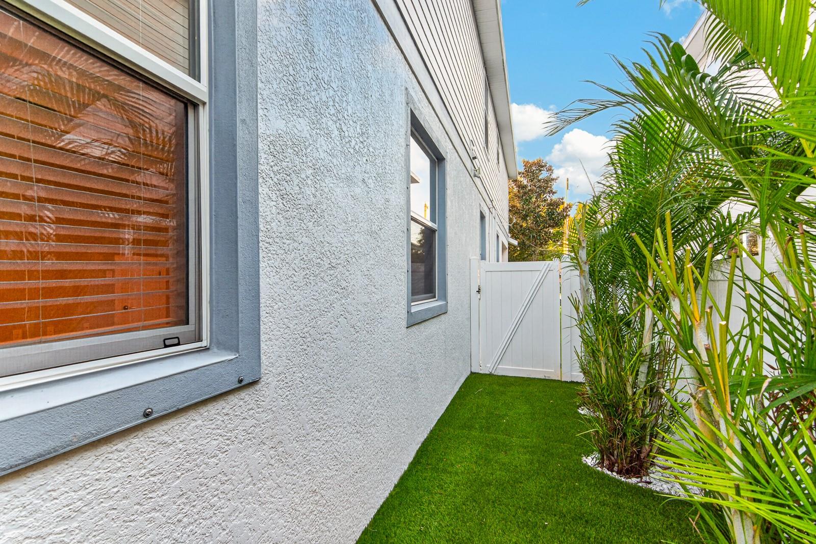 2704 W GRAY STREET, #A, Tampa, FL 33609