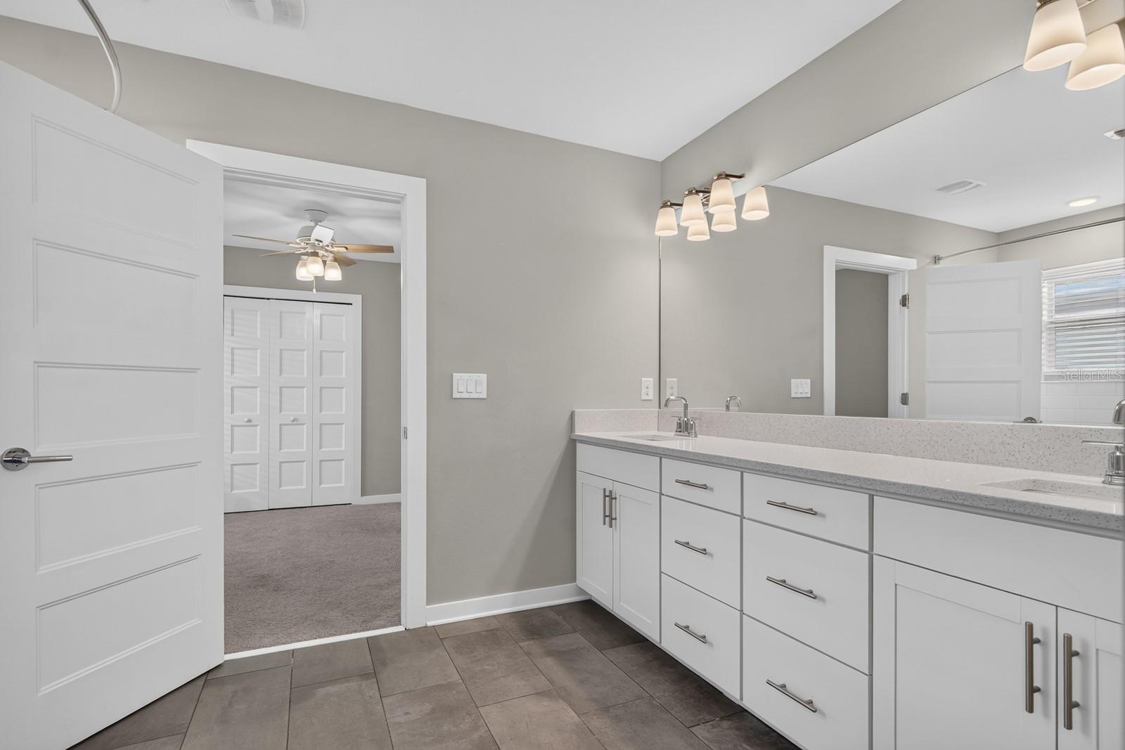 2704 W GRAY STREET, #A, Tampa, FL 33609