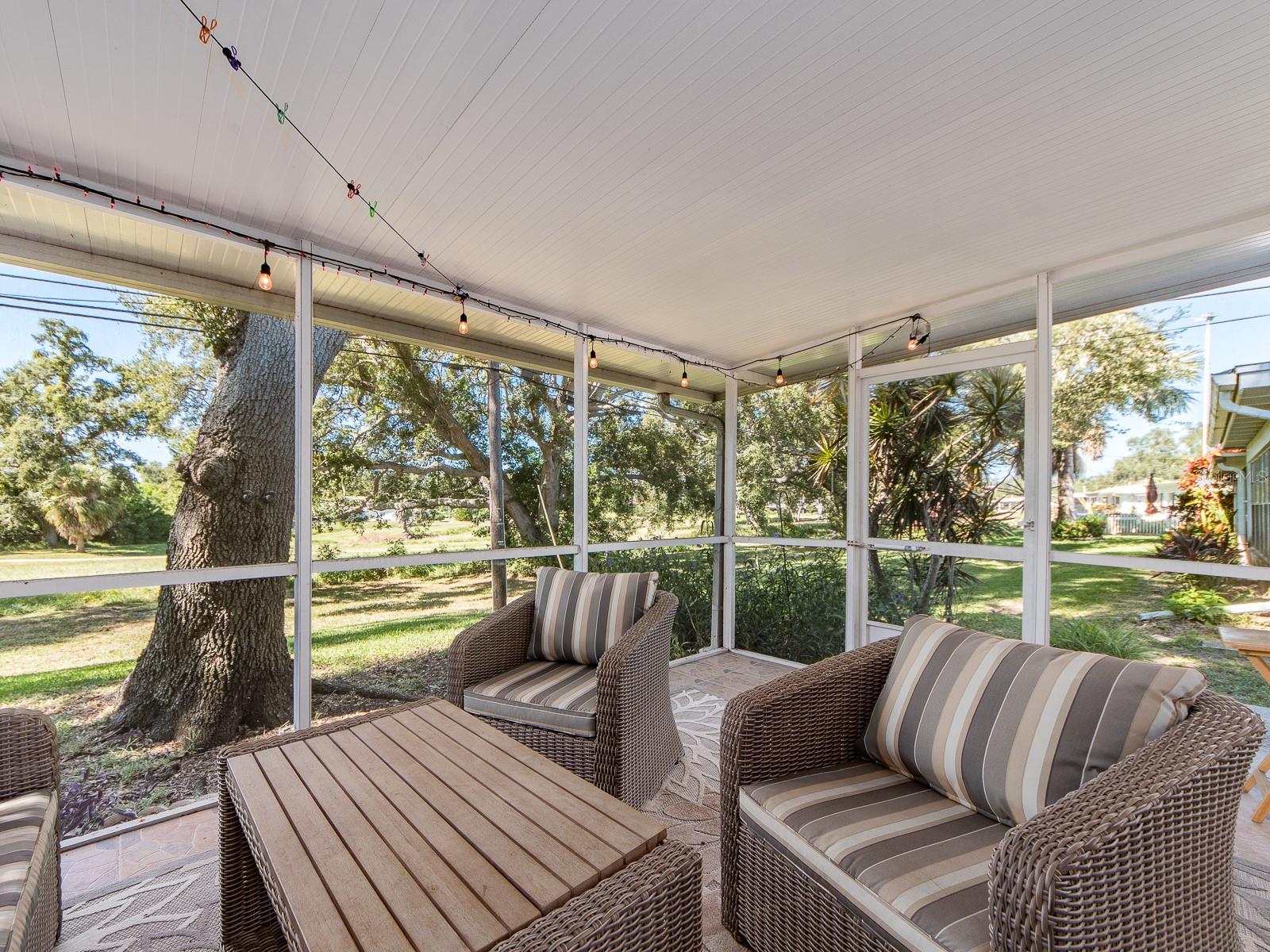 9234 141ST STREET, Seminole, FL 33776