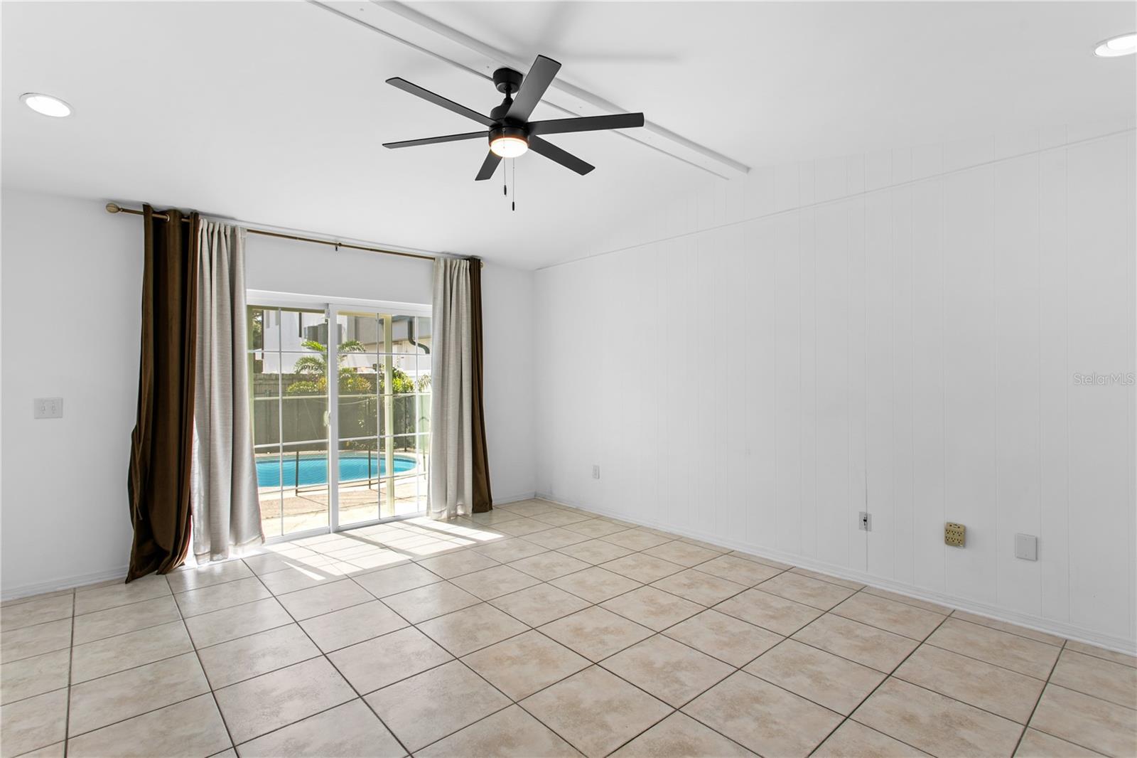 4906 W SAN RAFAEL STREET, Tampa, FL 33629