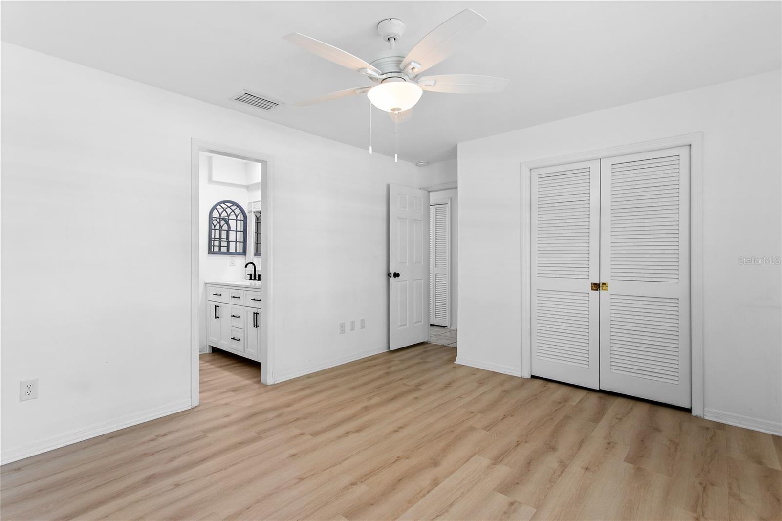 4906 W SAN RAFAEL STREET, Tampa, FL 33629