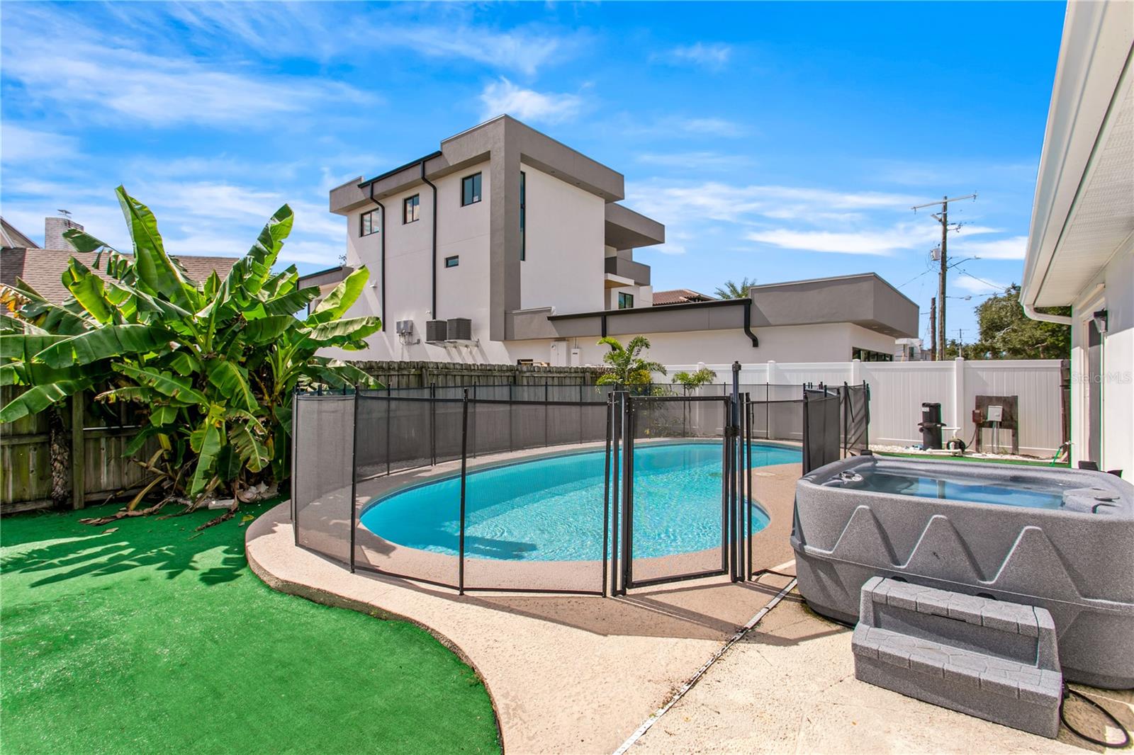 4906 W SAN RAFAEL STREET, Tampa, FL 33629