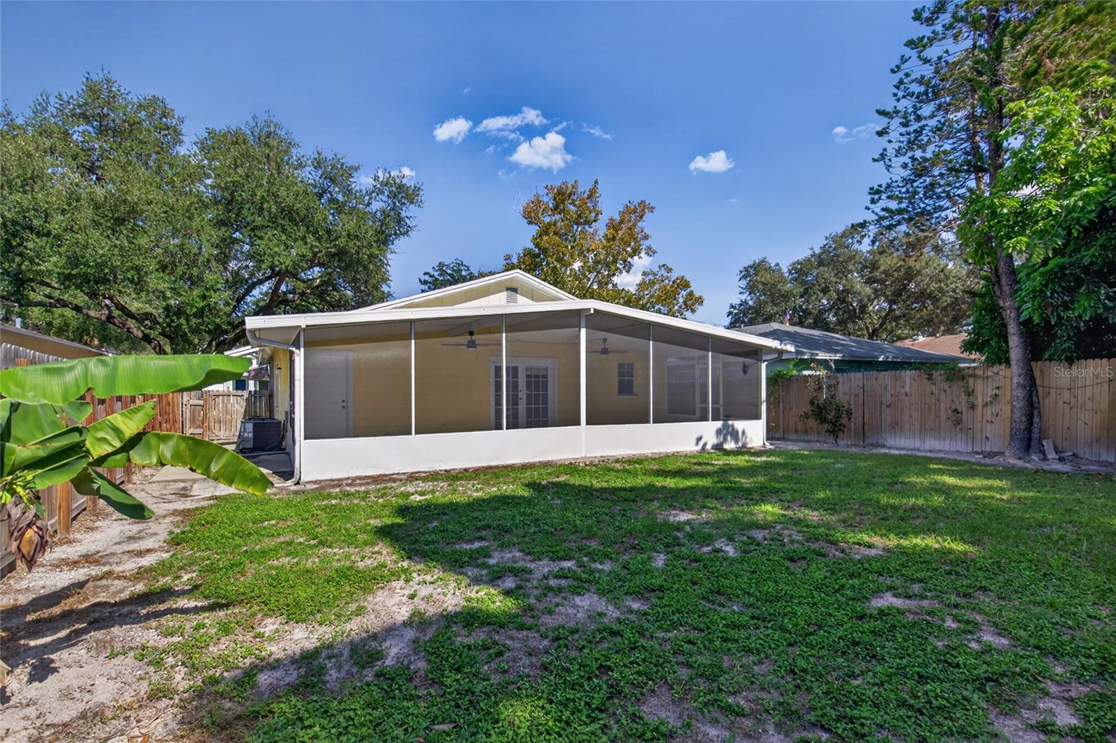 6207 INTERBAY AVENUE, Tampa, FL 33611