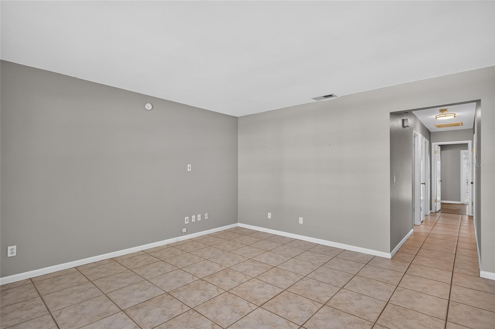 6207 INTERBAY AVENUE, Tampa, FL 33611 6207 INTERBAY AVENUE, Tampa, FL 33611
