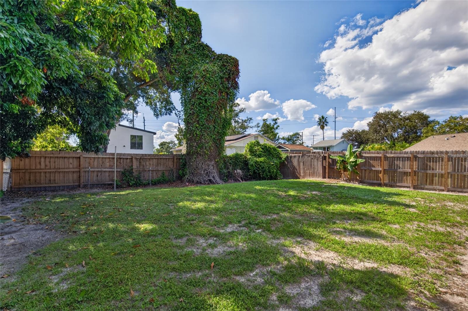 6207 INTERBAY AVENUE, Tampa, FL 33611