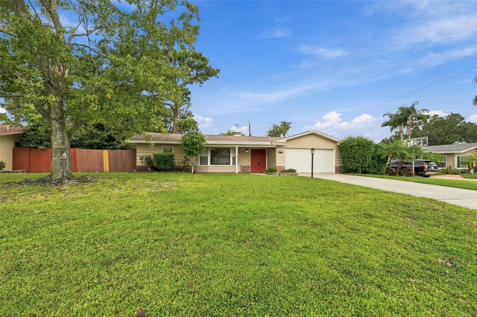 2368 SARAZEN DRIVE, Dunedin, FL 34698