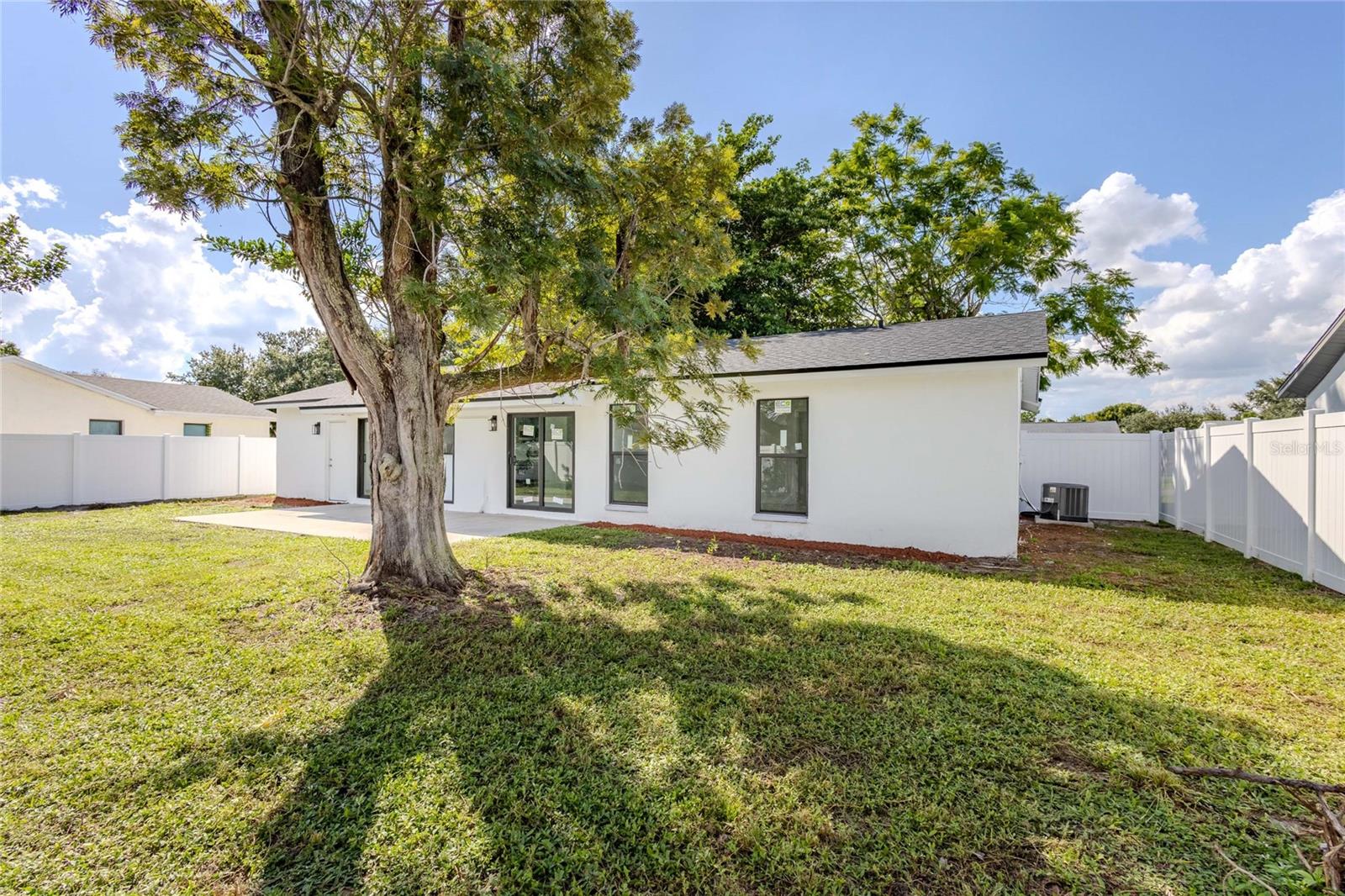 1038 RIDGEWAY DRIVE, North Fort Myers, FL 33903
