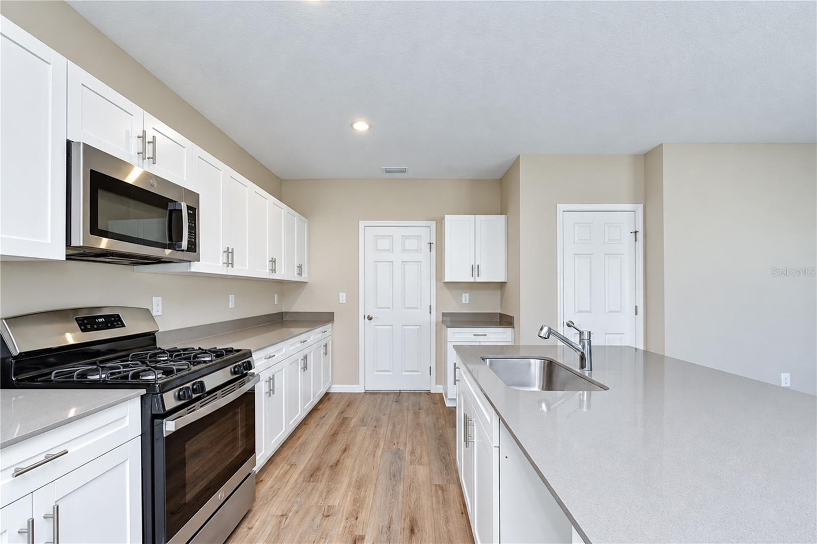 11484 BROOK EDGE AVENUE, Riverview, FL 33569