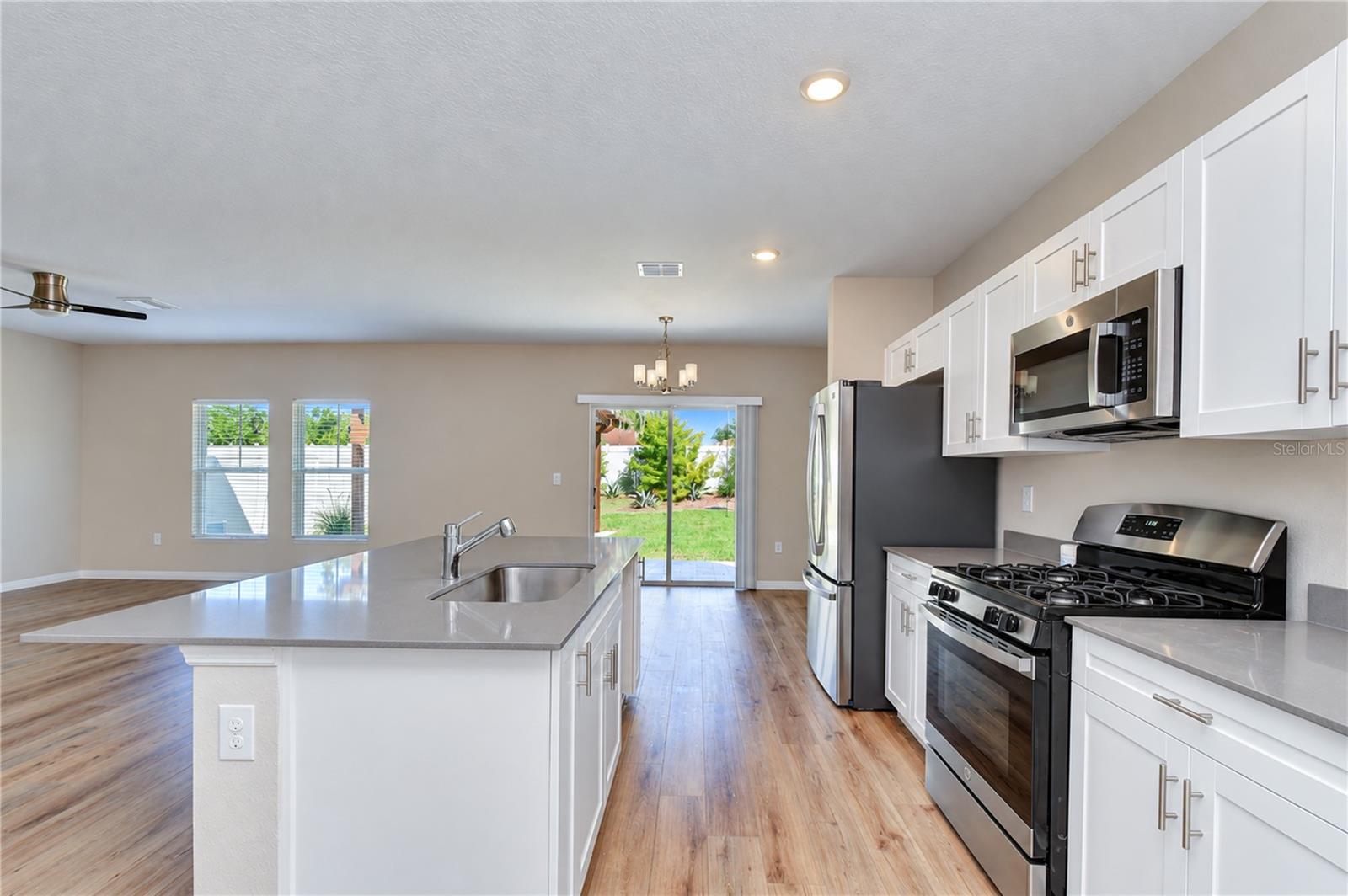 11484 BROOK EDGE AVENUE, Riverview, FL 33569