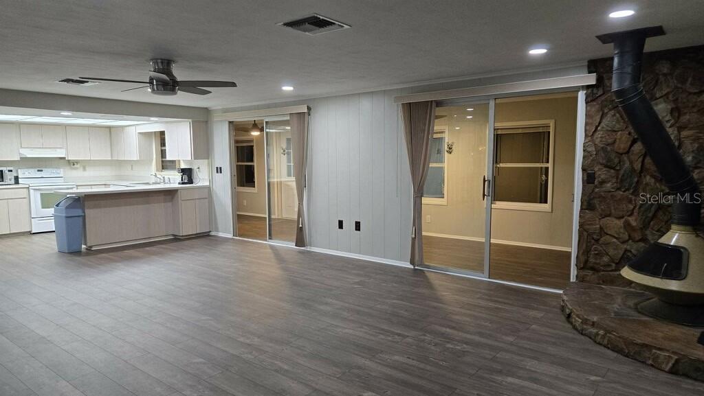 3101 N CANAL DRIVE, Palm Harbor, FL 34684 3101 N CANAL DRIVE, Palm Harbor, FL 34684