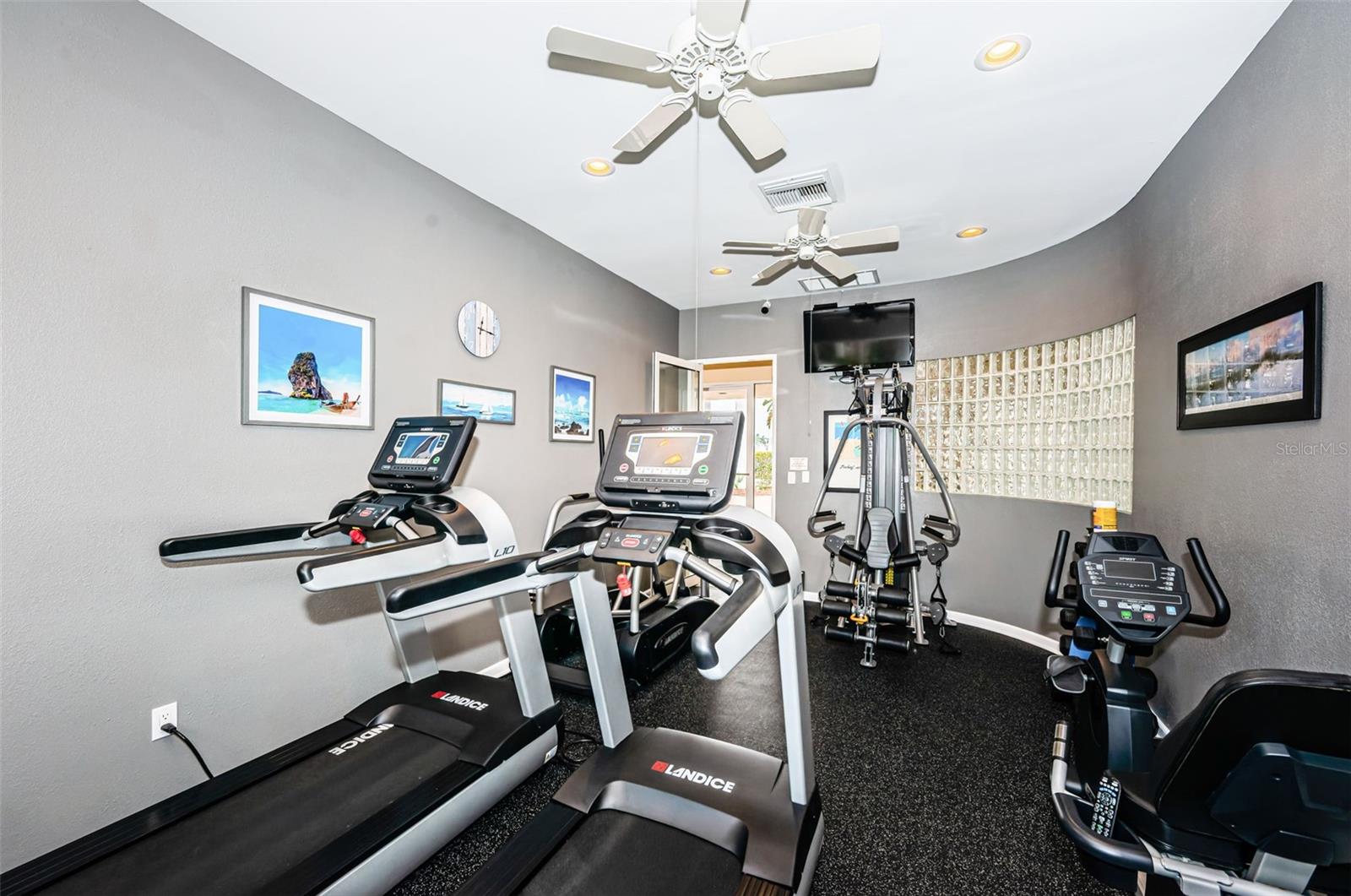6083 BAHIA DEL MAR CIRCLE, #362, St Petersburg, FL 33715
