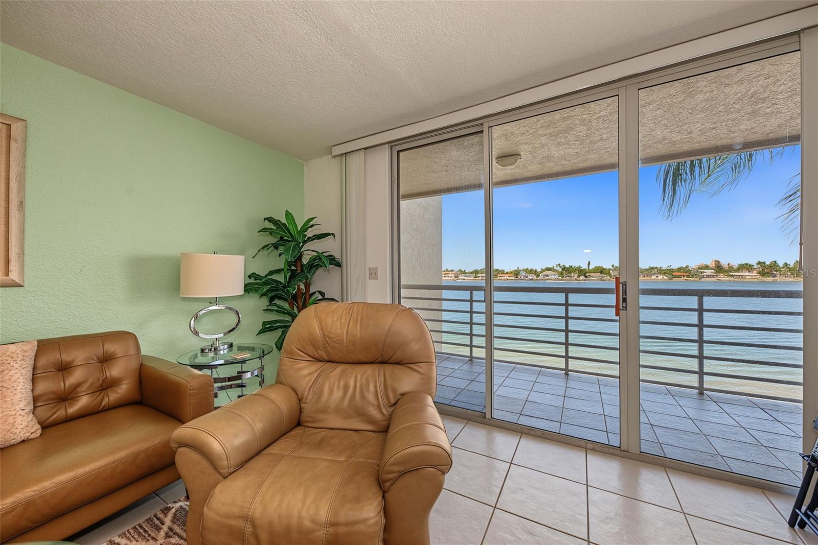 6083 BAHIA DEL MAR CIRCLE, #362, St Petersburg, FL 33715