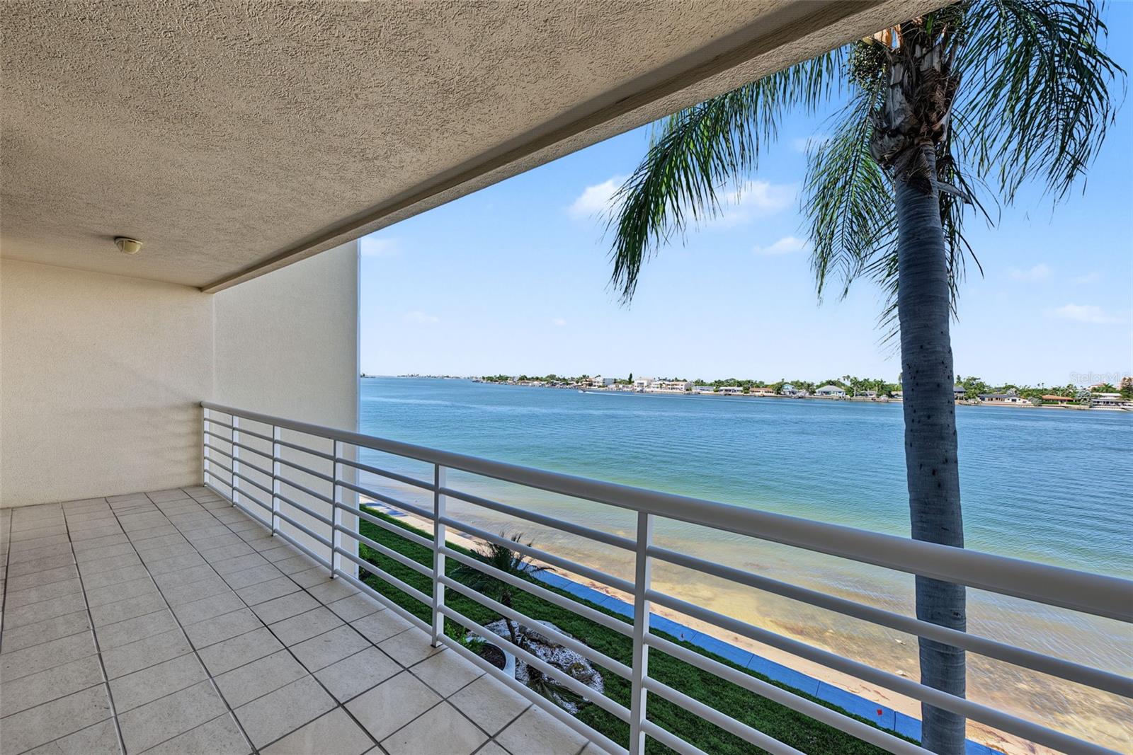 6083 BAHIA DEL MAR CIRCLE, #362, St Petersburg, FL 33715