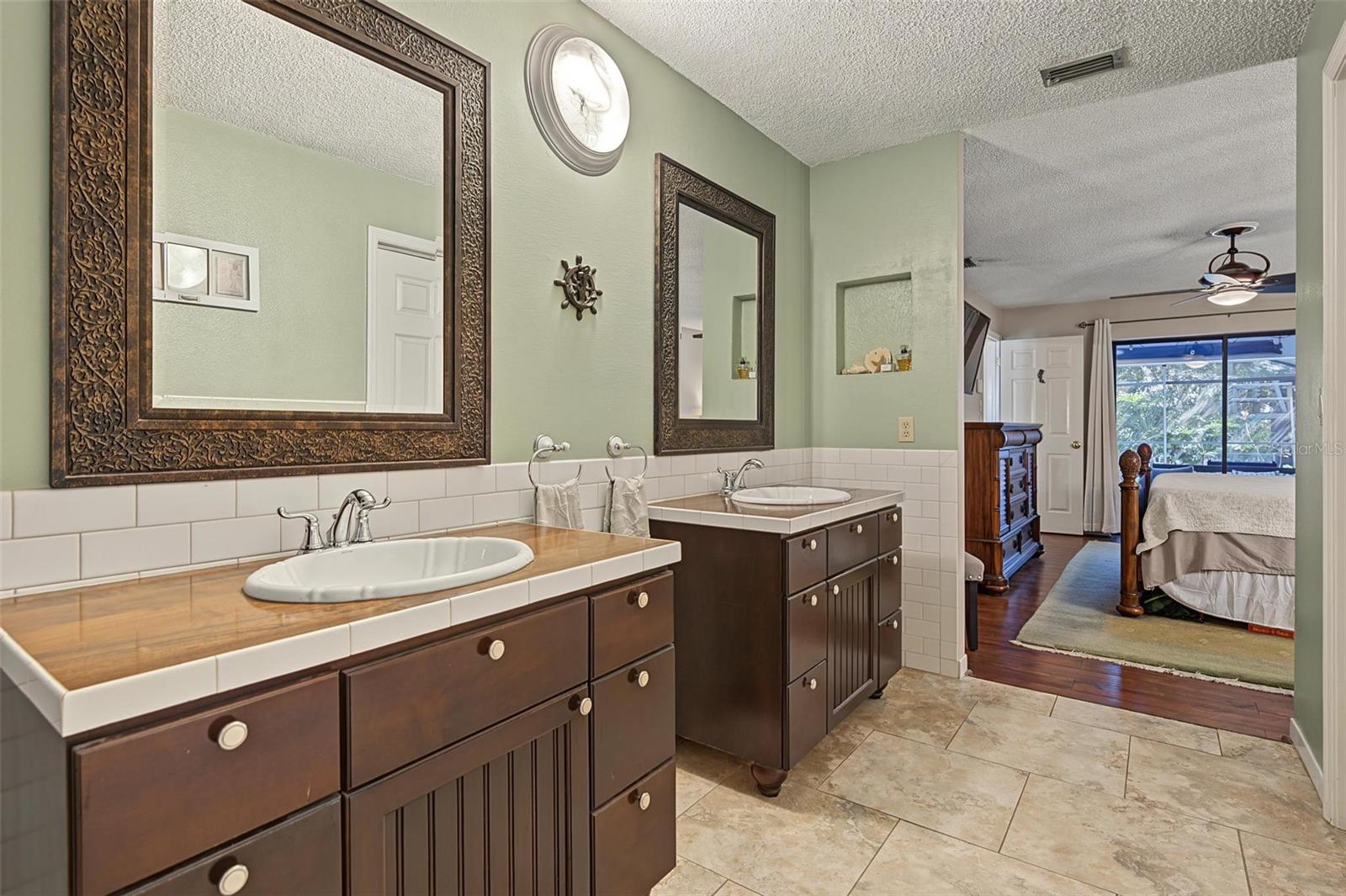 3024 PINEVIEW DRIVE, Holiday, FL 34691
