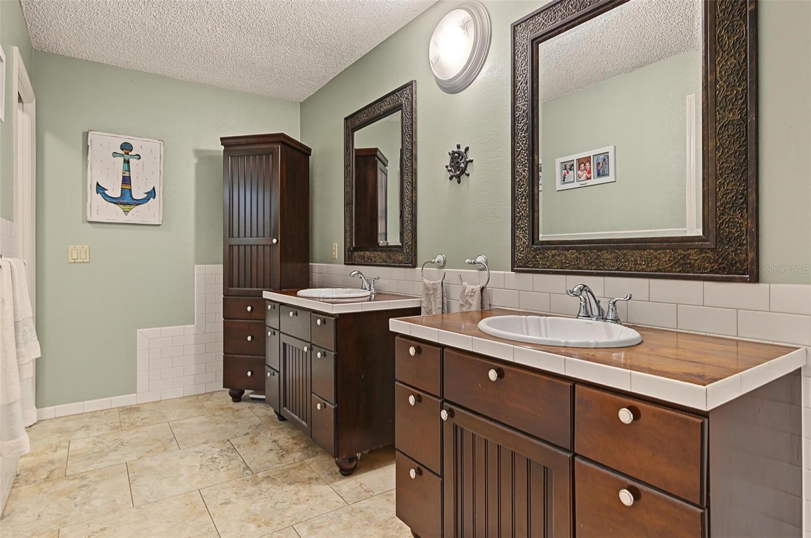 3024 PINEVIEW DRIVE, Holiday, FL 34691