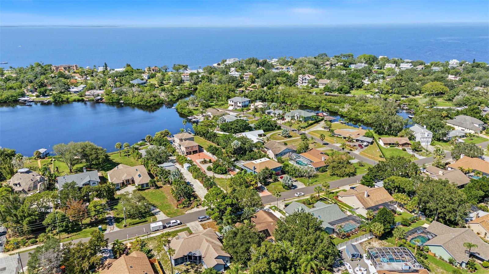 3024 PINEVIEW DRIVE, Holiday, FL 34691