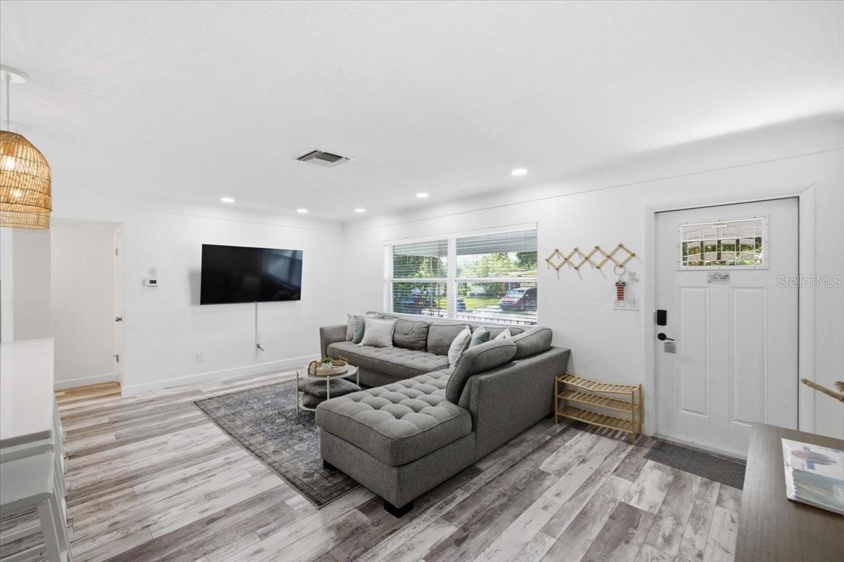 11399 119TH TERRACE, Seminole, FL 33778