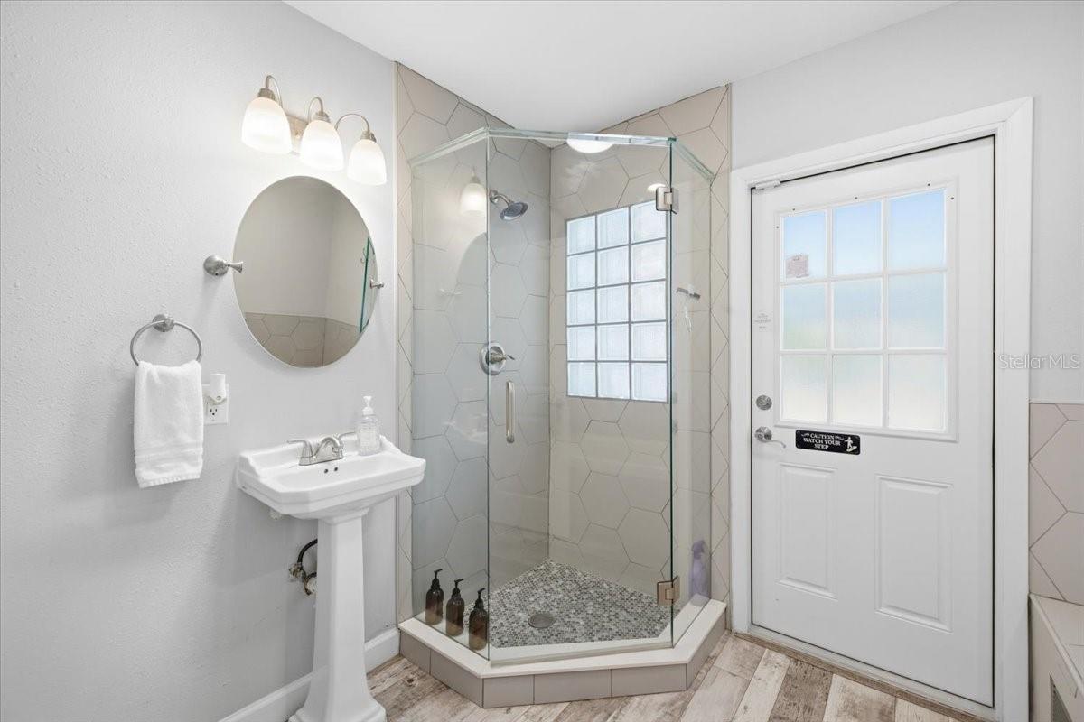 11399 119TH TERRACE, Seminole, FL 33778