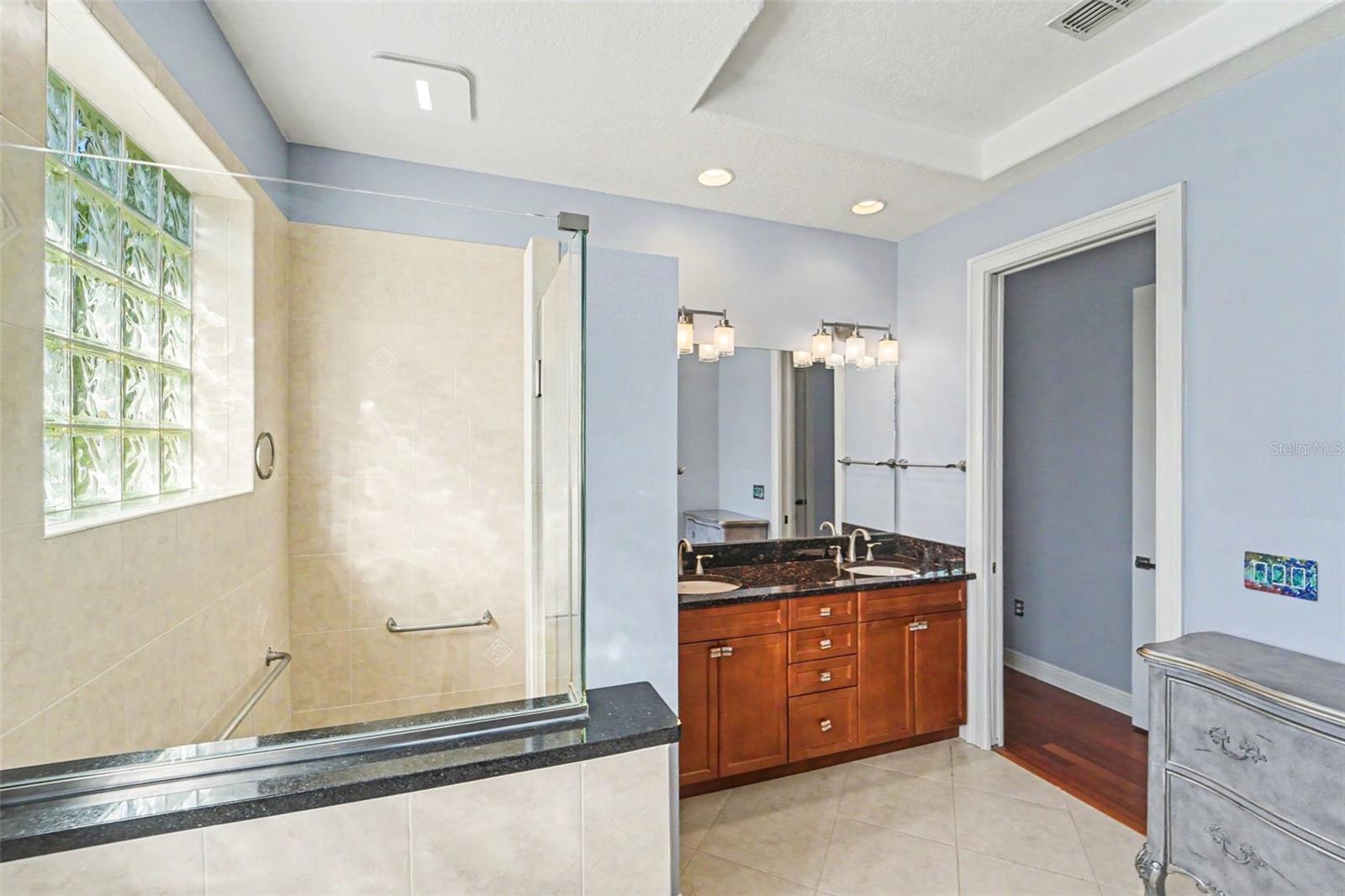 8405 CHARLESTON DRIVE, Weeki Wachee, FL 34613