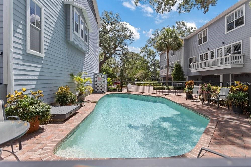 Community pool