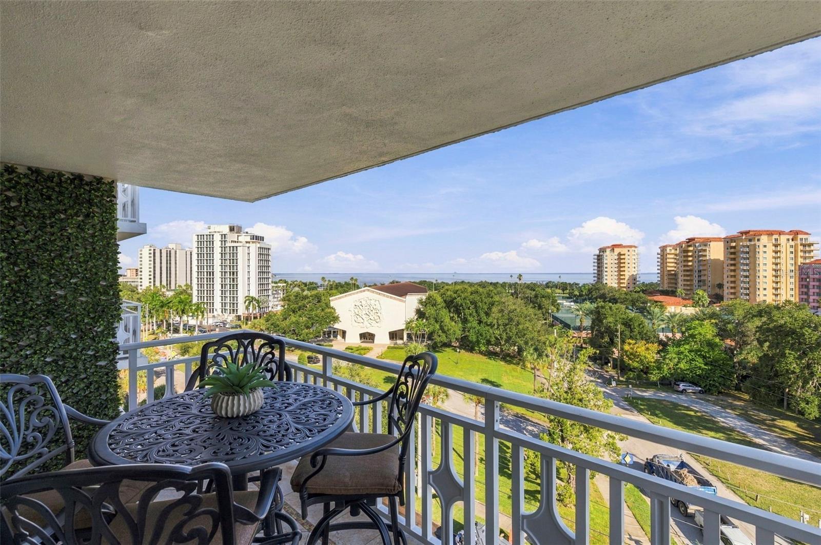 700 BEACH DRIVE NE, #803, St Petersburg, FL 33701