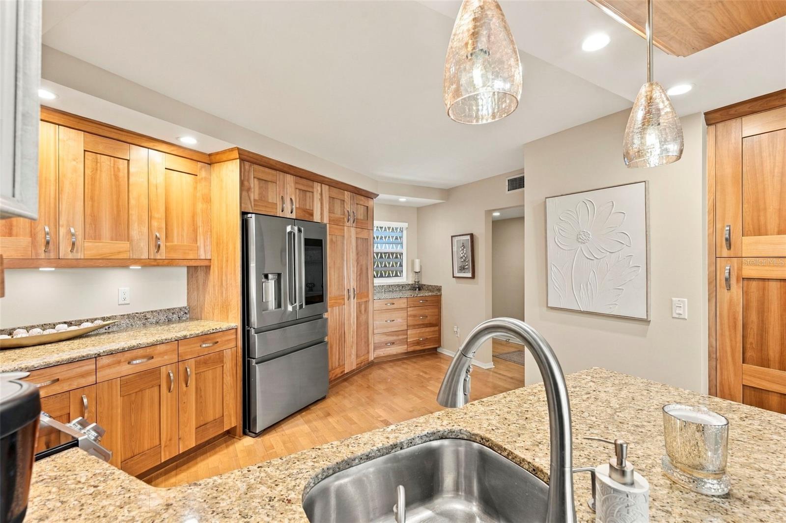 700 BEACH DRIVE NE, #803, St Petersburg, FL 33701