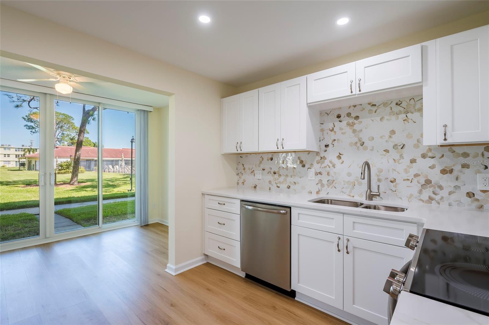 4705 1ST STREET NE, #137, St Petersburg, FL 33703