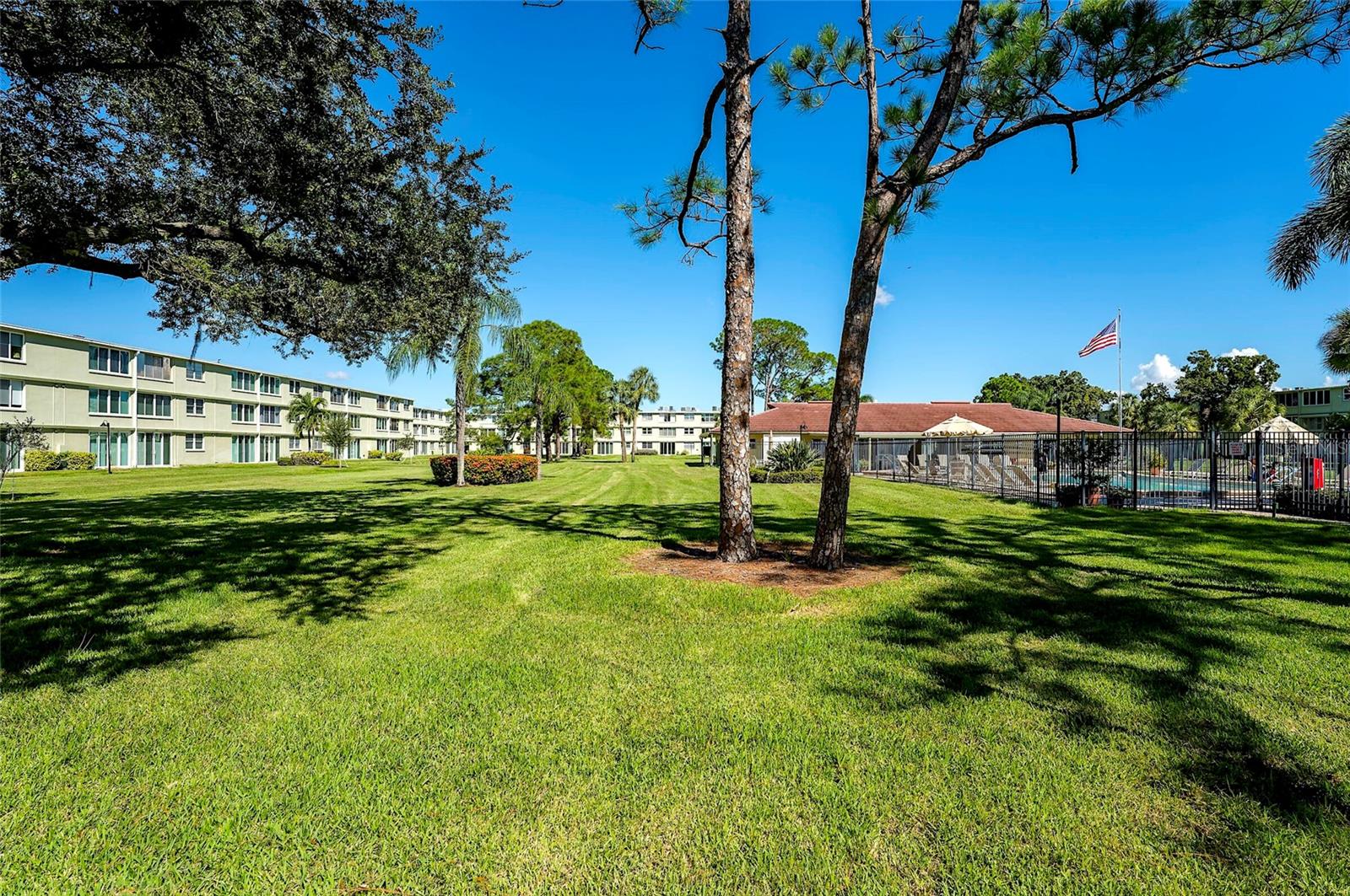 4705 1ST STREET NE, #137, St Petersburg, FL 33703
