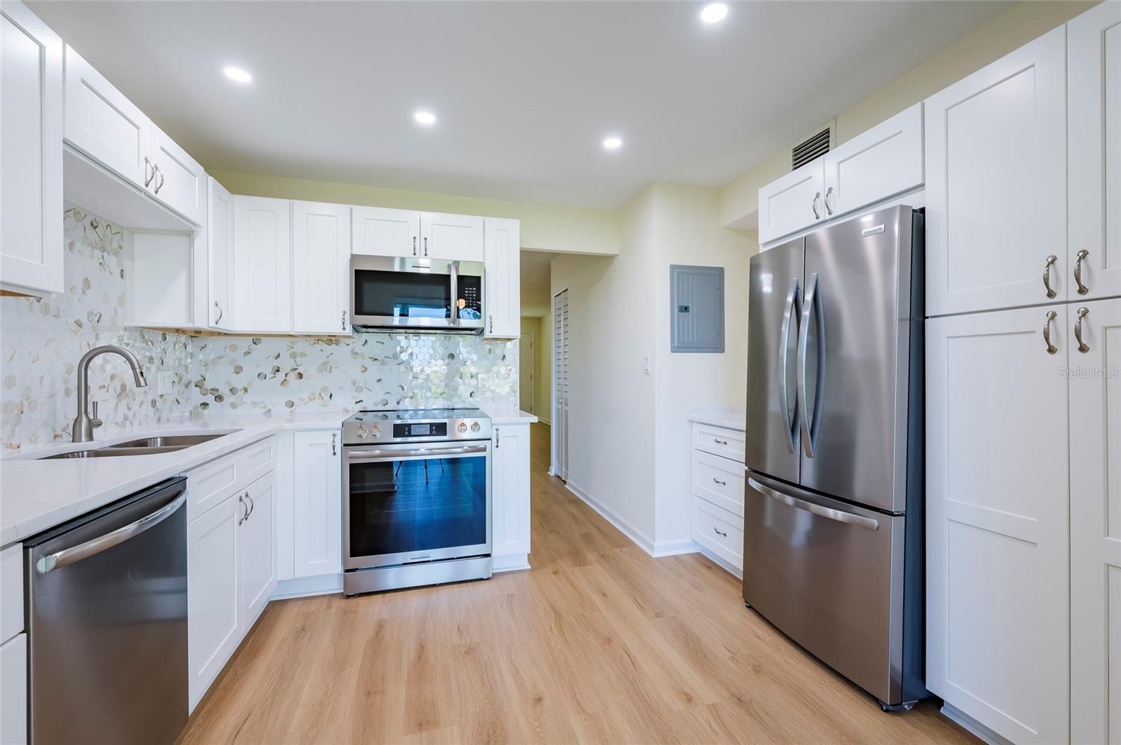4705 1ST STREET NE, #137, St Petersburg, FL 33703