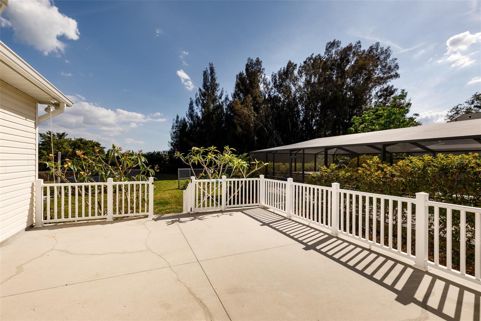 6914 S WALL STREET, Tampa, FL 33616