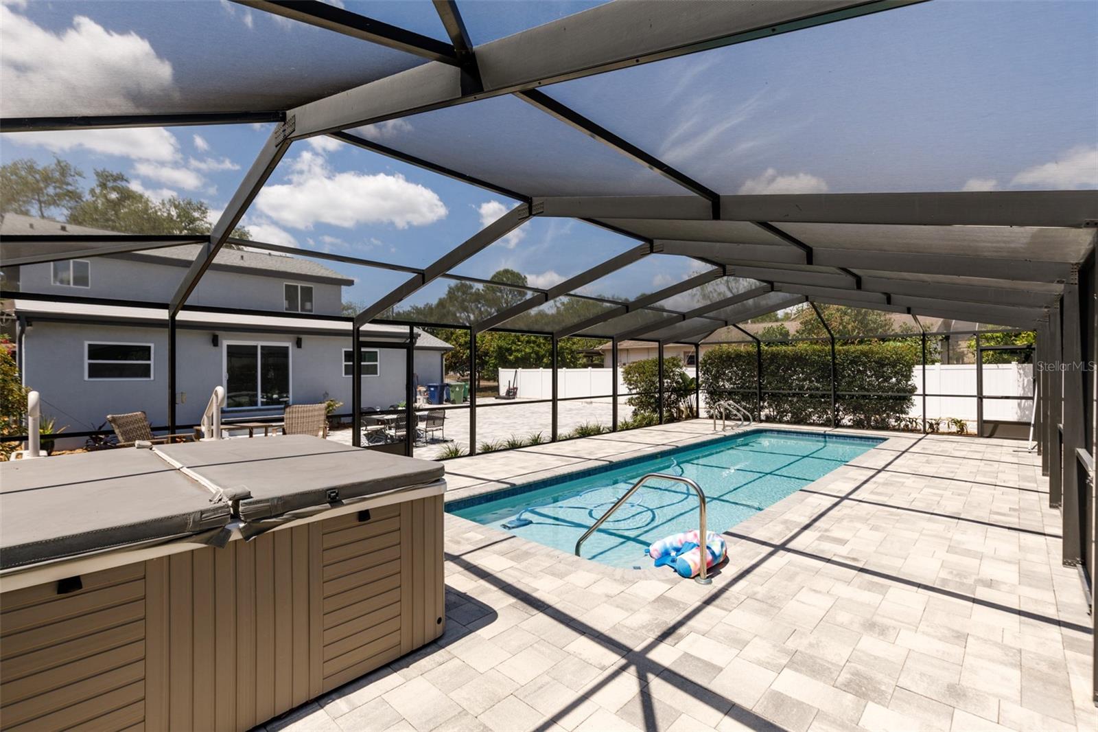 6914 S WALL STREET, Tampa, FL 33616