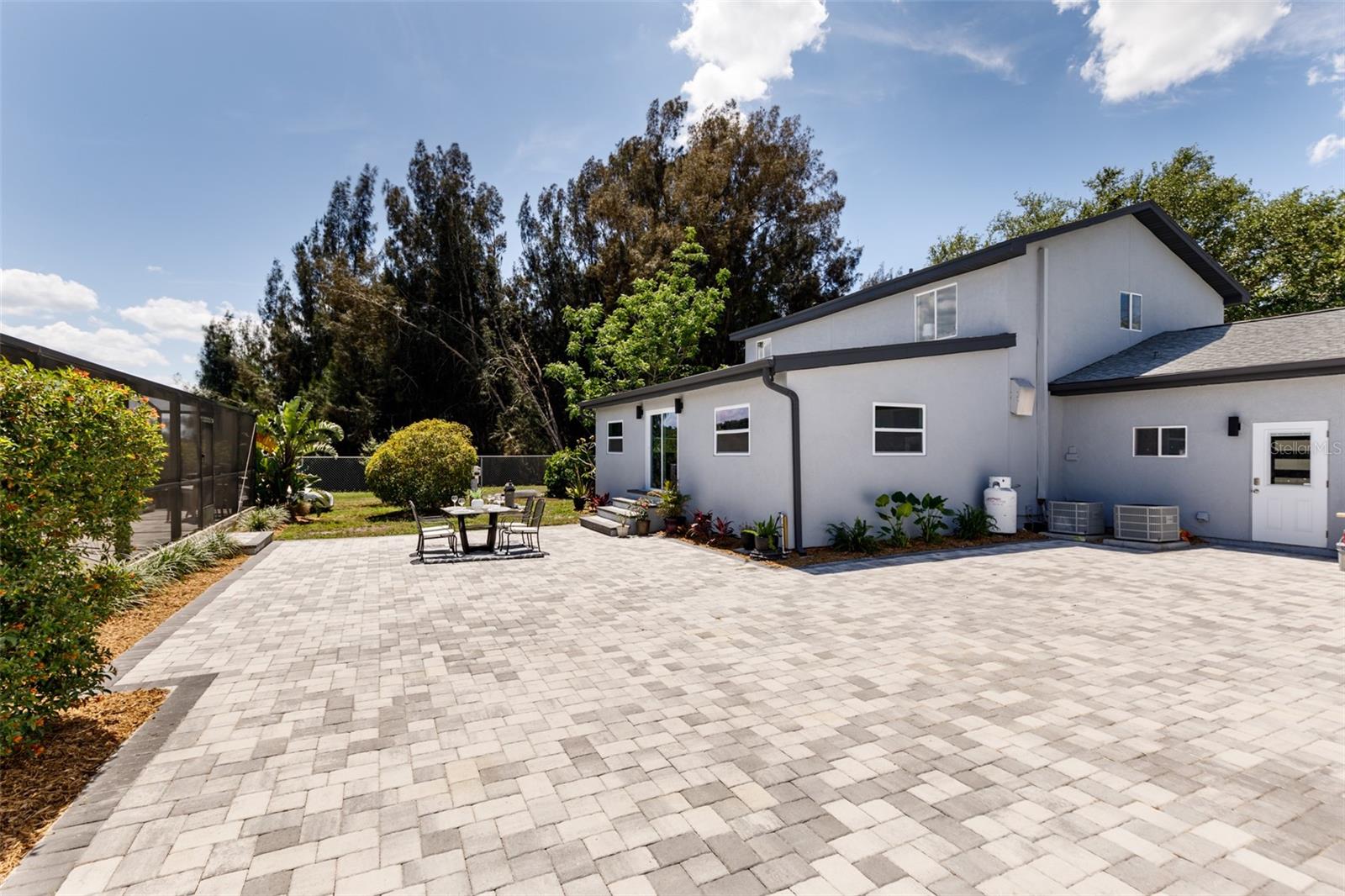 6914 S WALL STREET, Tampa, FL 33616