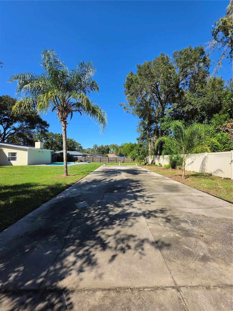 17001 MELBA LANE, Lutz, FL 33549