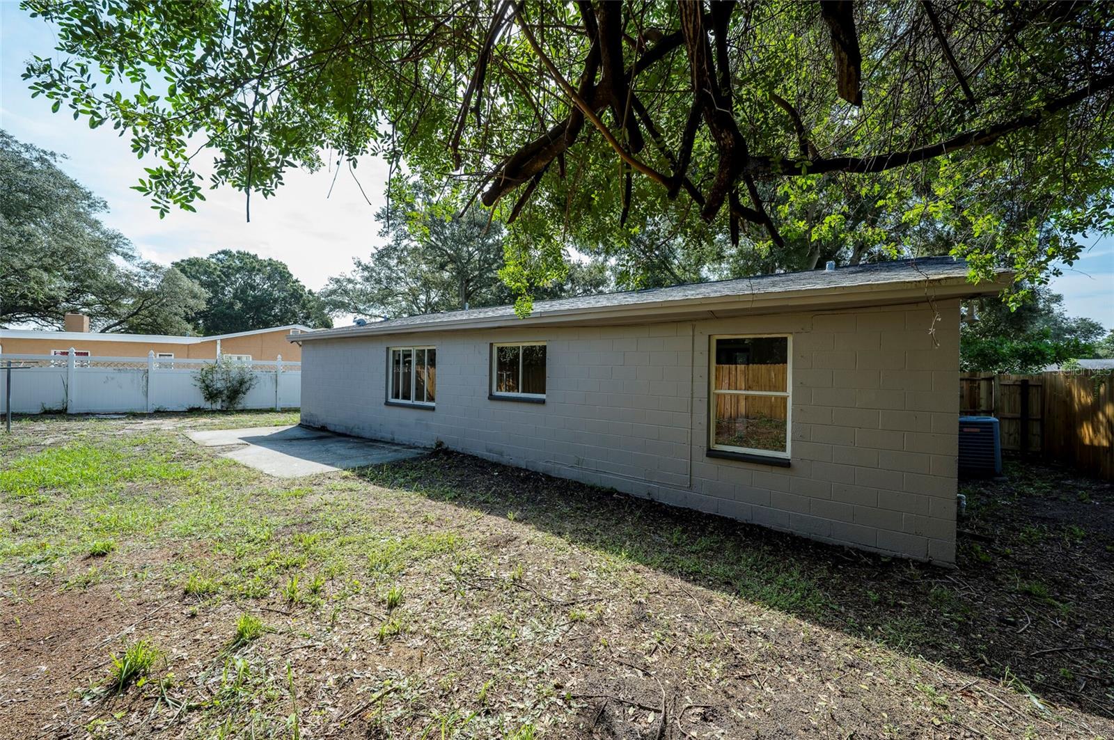 11641 129TH AVENUE, Seminole, FL 33778