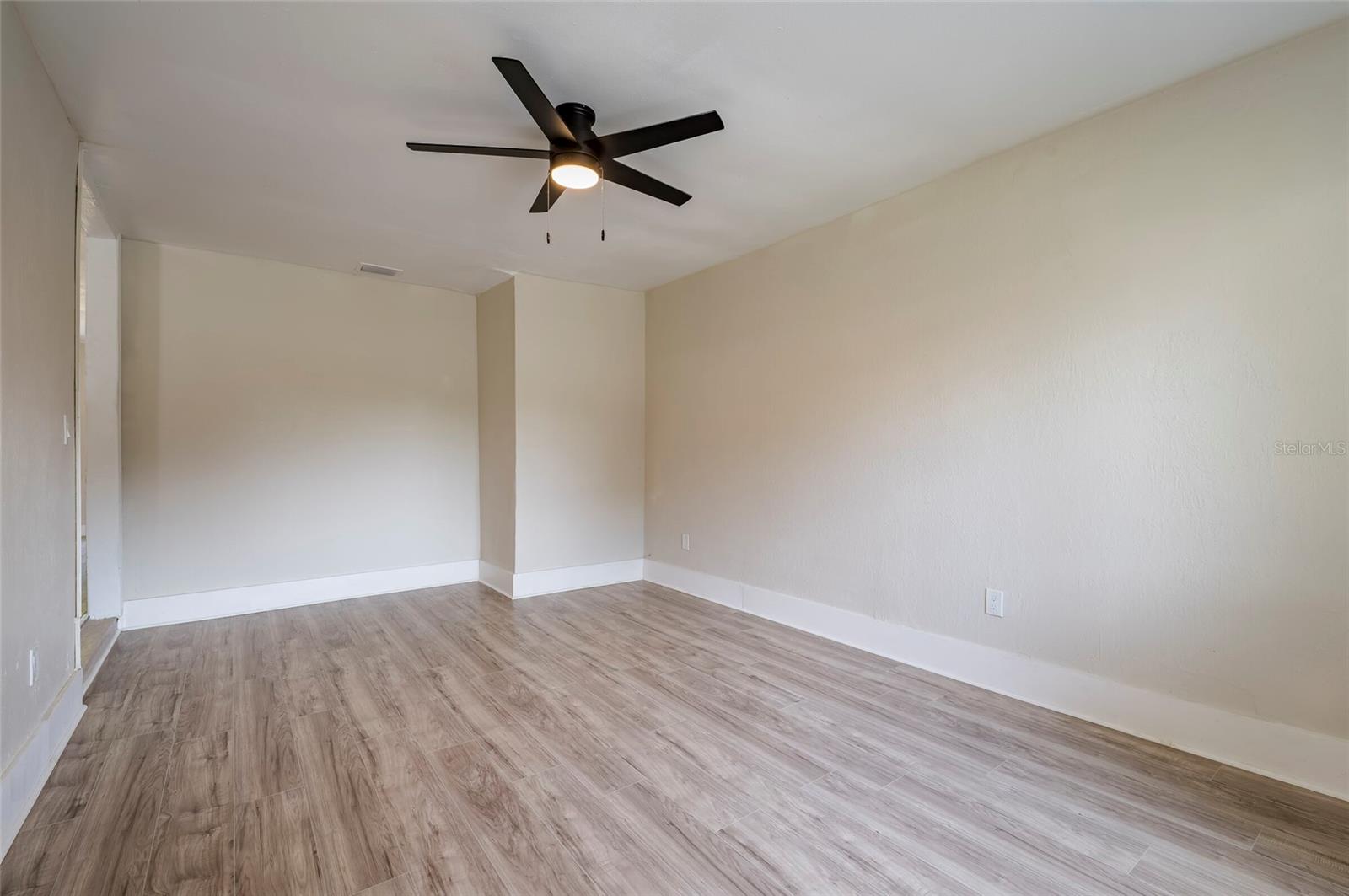 11641 129TH AVENUE, Seminole, FL 33778